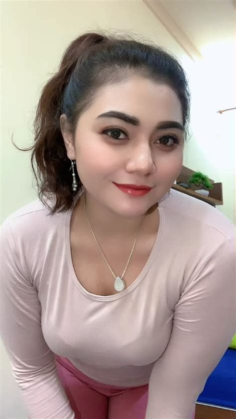 foto tante tante bugil|100+ Gambar Tante Bugil & Tante Girang Gratis